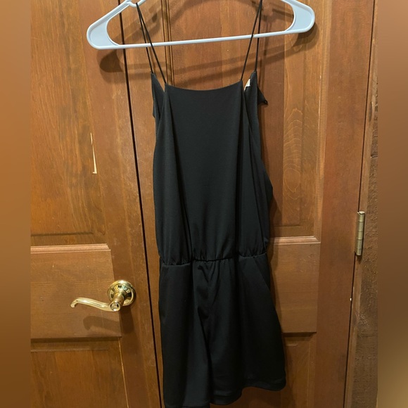 URBAN OUTFITTERS BLACK ROMPER - Picture 3 of 4